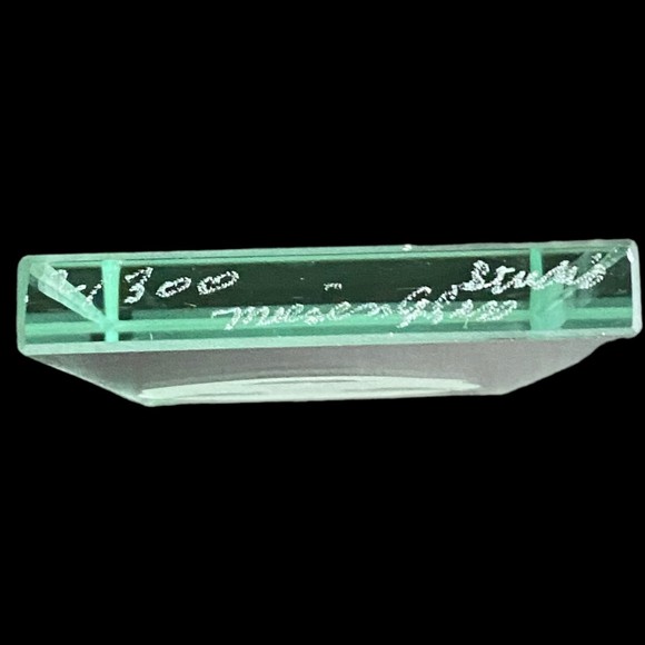 🖼️ GLASS ETCHING ENGRAVING FACE PORTRAIT ART PAPERWEIGHT NUMBERED - Picture 3 of 3